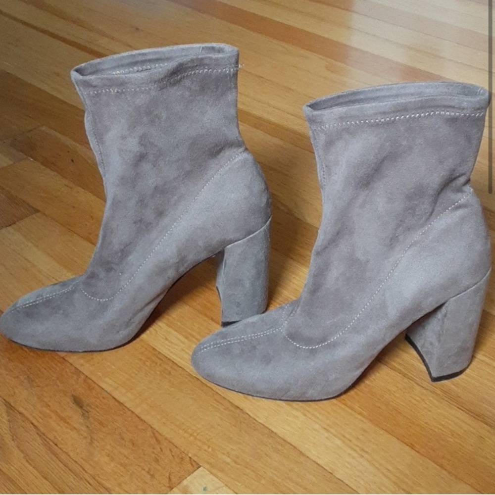 BCBGeneration booties